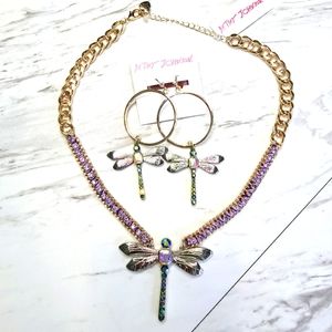 BUGGIN OUT DRAGONFLY SHORT PENDANT MULTI & EARRINGS